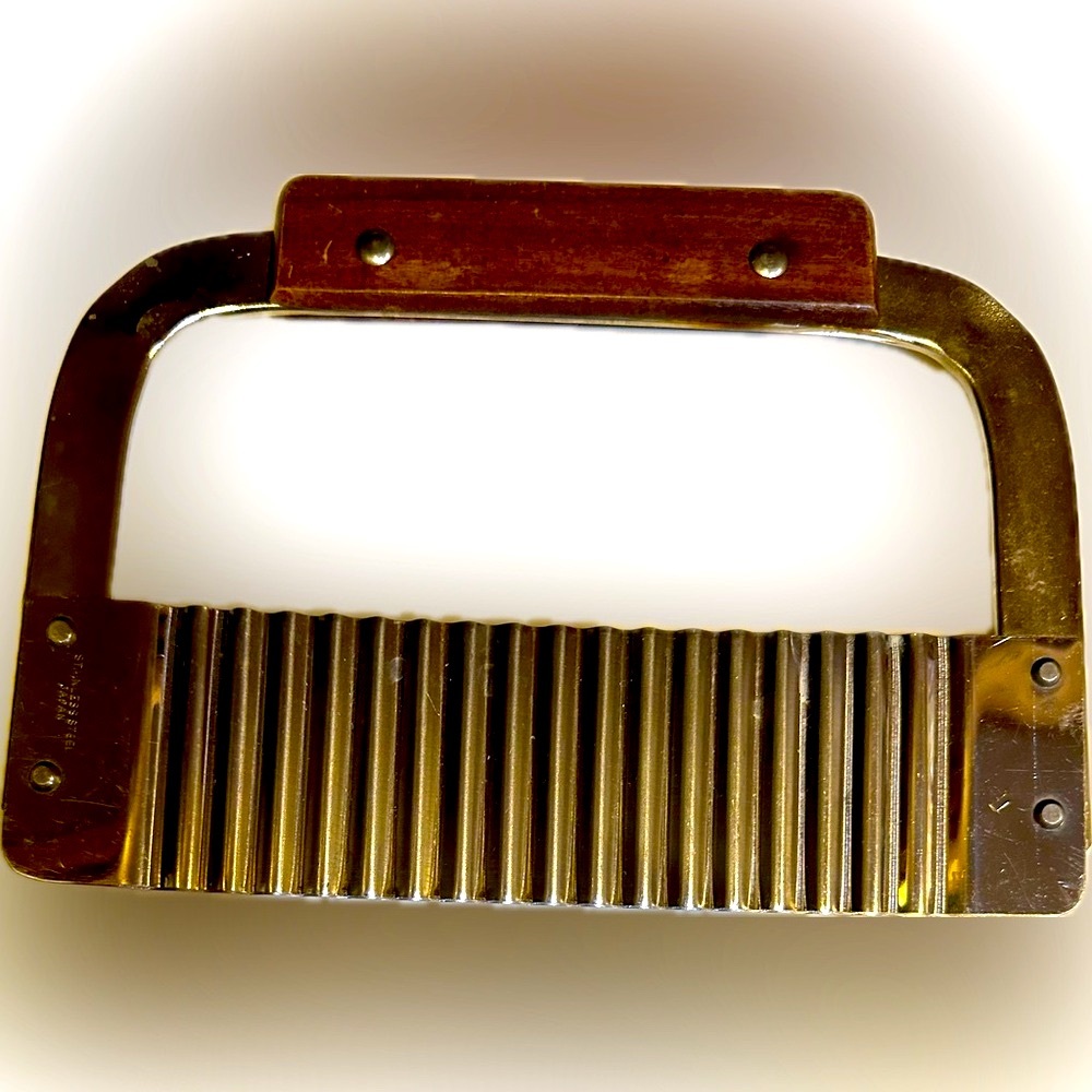 VTG STAINLESS STEEL JAPAN KITCHEN TOOL CUTTER CHOPPER WOOD HANDLE MULTI-PURPOSE